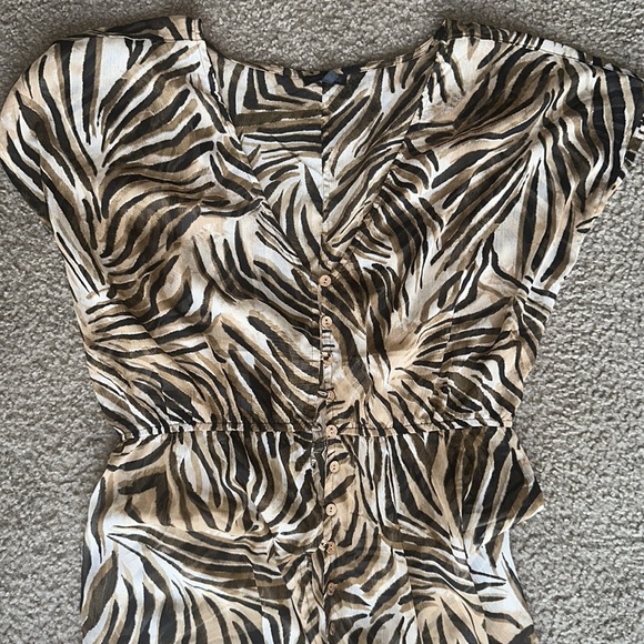 Kendall & Kylie Black and White Ruched Wrap Coverup - Picture 2 of 3